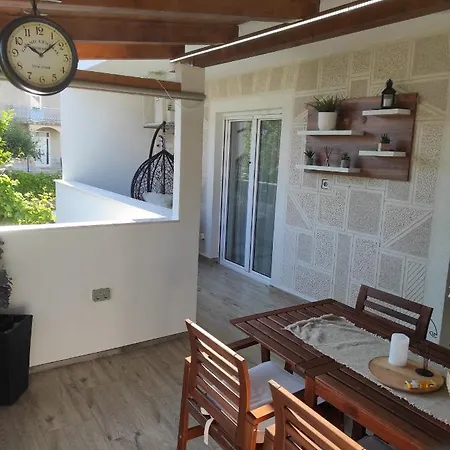 Ivan Apartment *